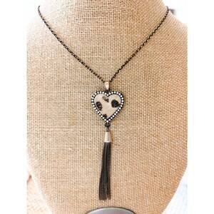 NEW WHITE LABEL women's leopard heart long necklace in black